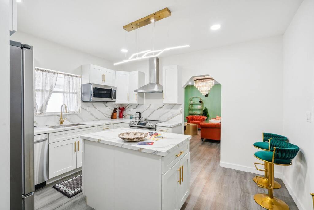 Apartamento New! Havana Nights ! Walk To Calle Ocho! Miami